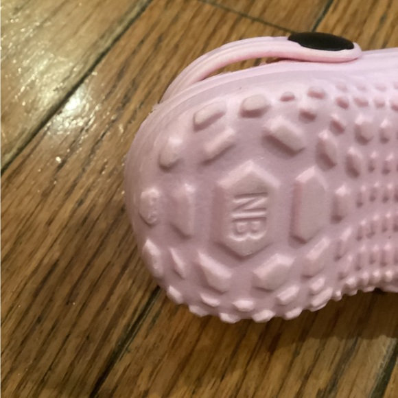 Pink Crocs - Picture 6 of 6